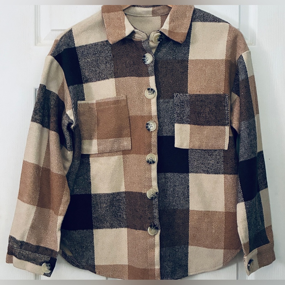 Plaid Button-Up Women's Jacket